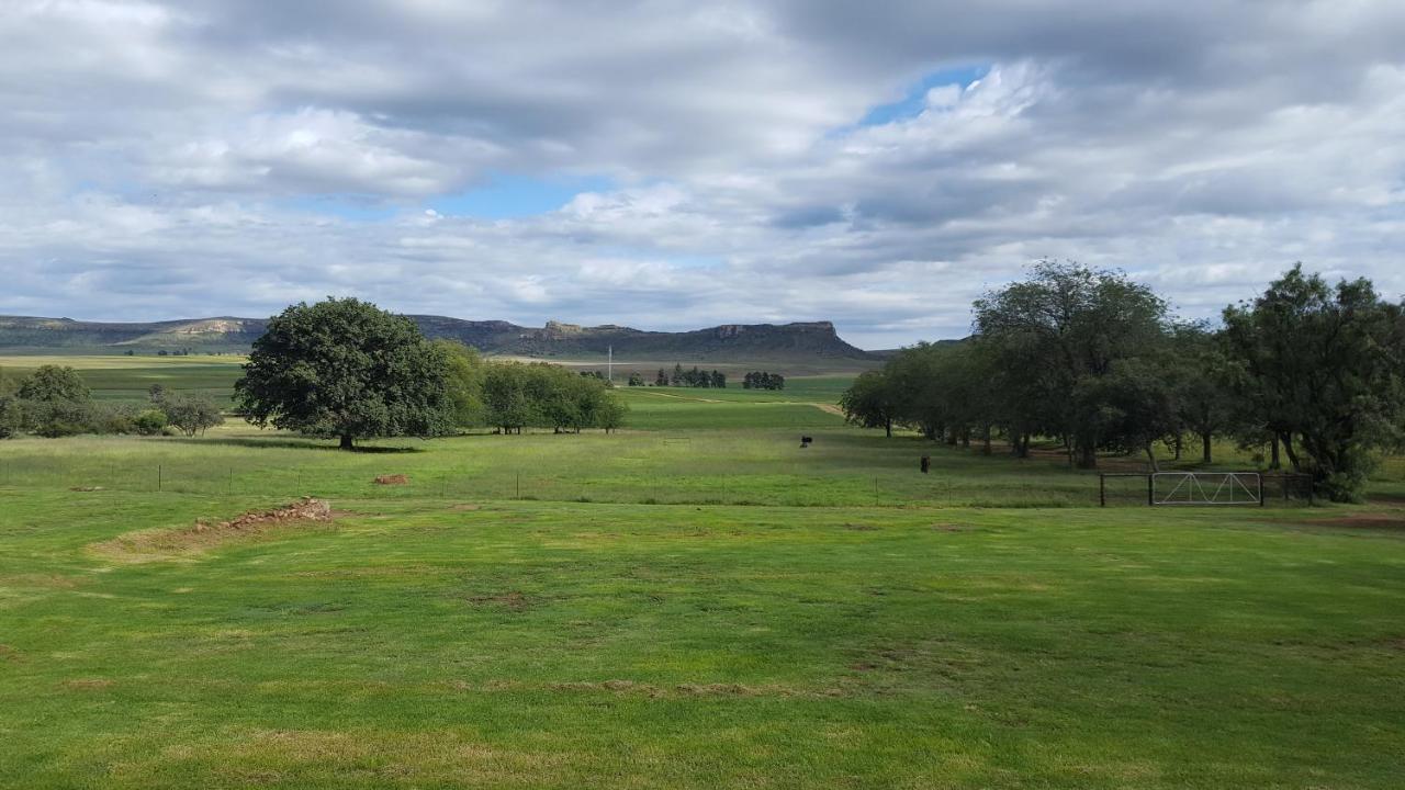 Imla Guest Farm Hotel Ficksburg Bagian luar foto